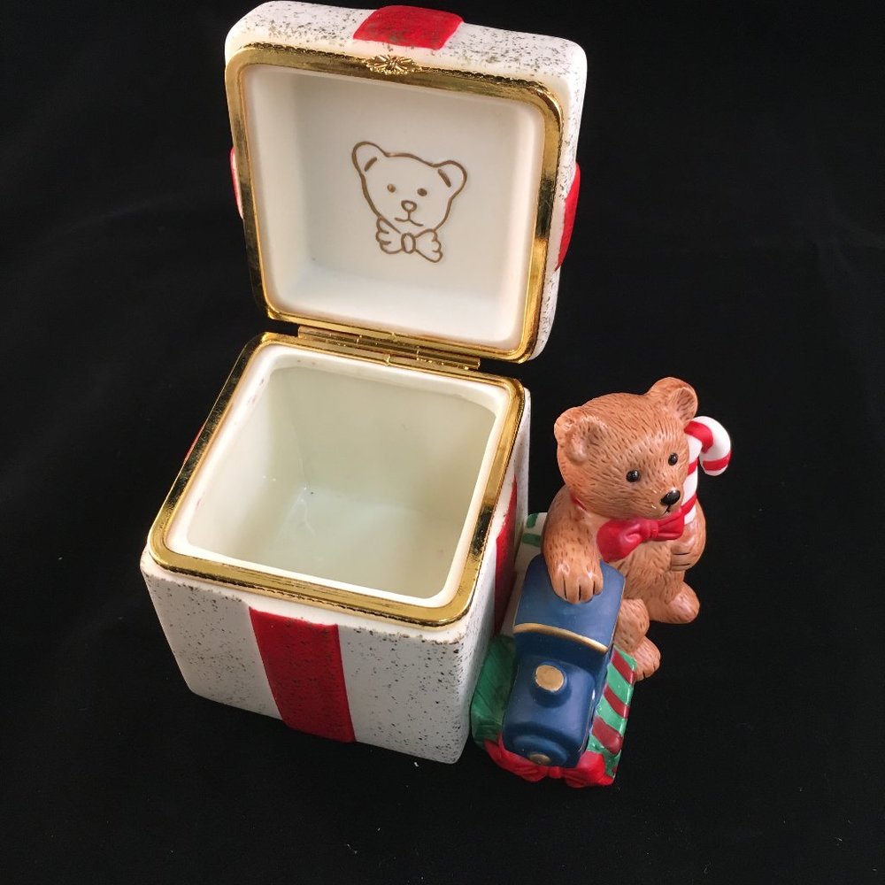 Vintage PartyLite Teddy Bear Gift Box